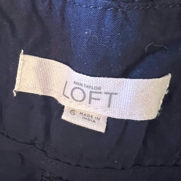 Navy Blue Lace Shorts size 6 Loft - Picture 3 of 4